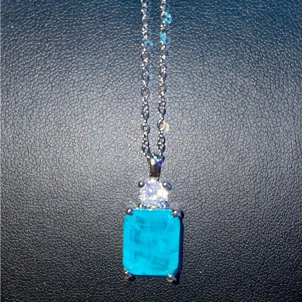 Radiant Cut 4 ct tw Natural Brazilian Paraiba Tourmaline Gemstone Necklace